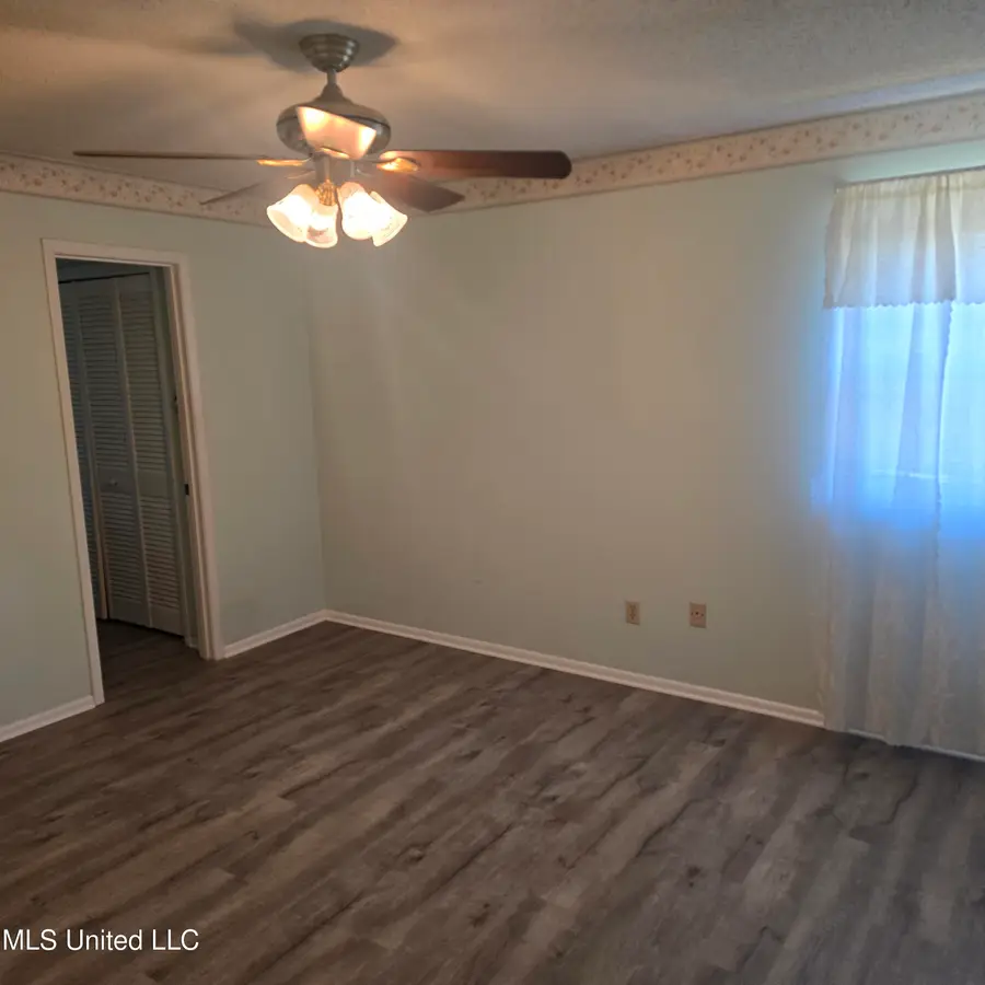 2704 English Drive, Ocean Springs, MS 39564 - #3