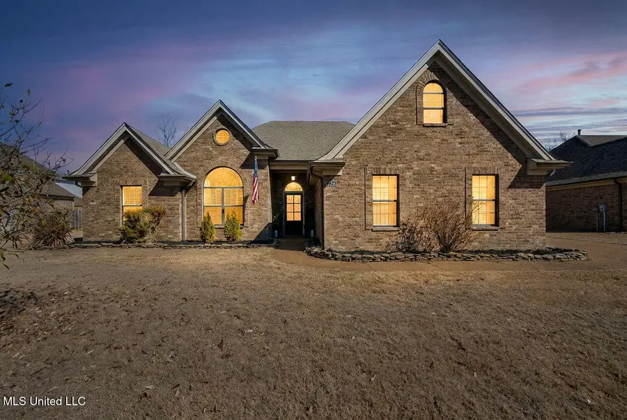 124 E Pebble Creek Cove, Hernando, MS 38632 - #2