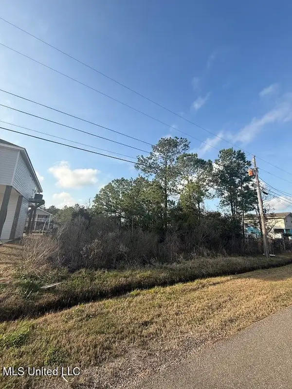 Alabama Street, Bay Saint Louis, MS 39520