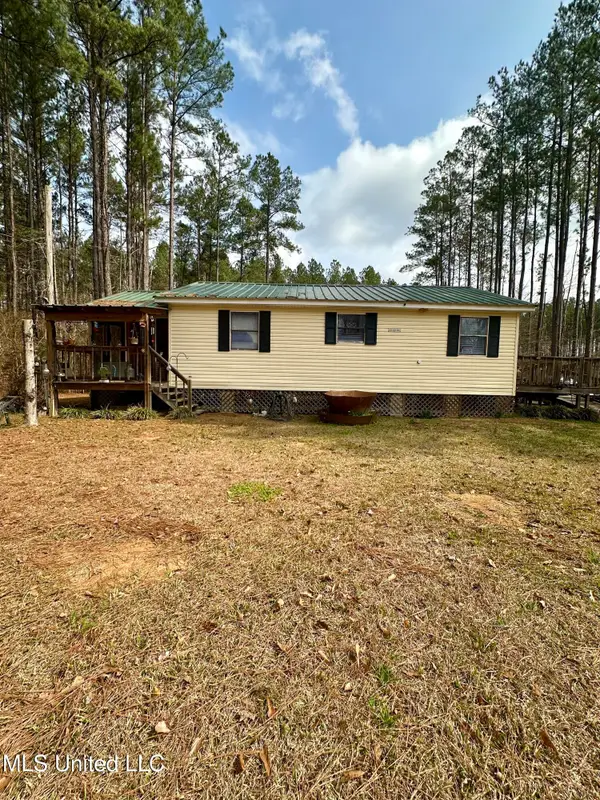 2062 &2063 Lazy Creek Road, Summit, MS 39666