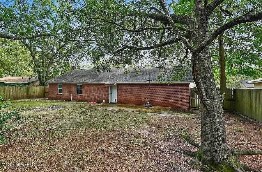 3225 Riverbend Road, Moss Point, MS 39562 - #2
