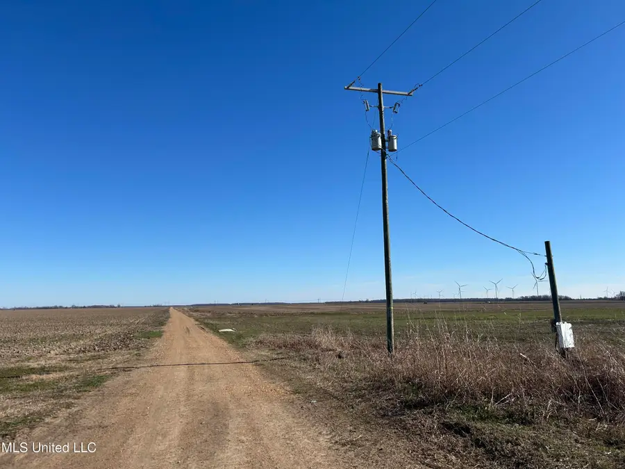 S Old Highway 61, Dundee, MS 38626 - #2