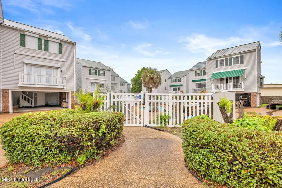 255 E Scenic Drive, Pass Christian, MS 39571 - #3