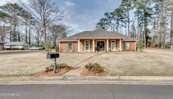 602 Cliffview Drive, Brandon, MS 39047