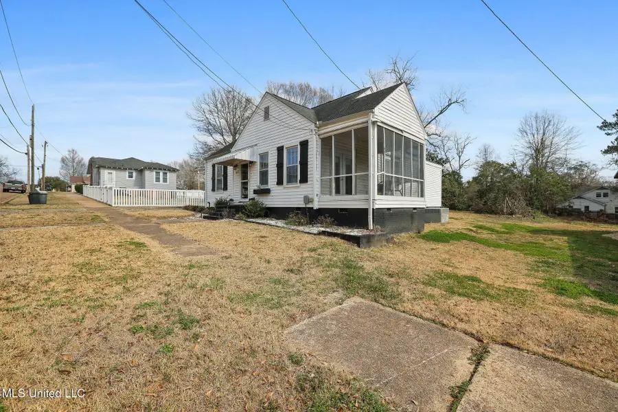 415 S 5th Street, McComb, MS 39648 - #3