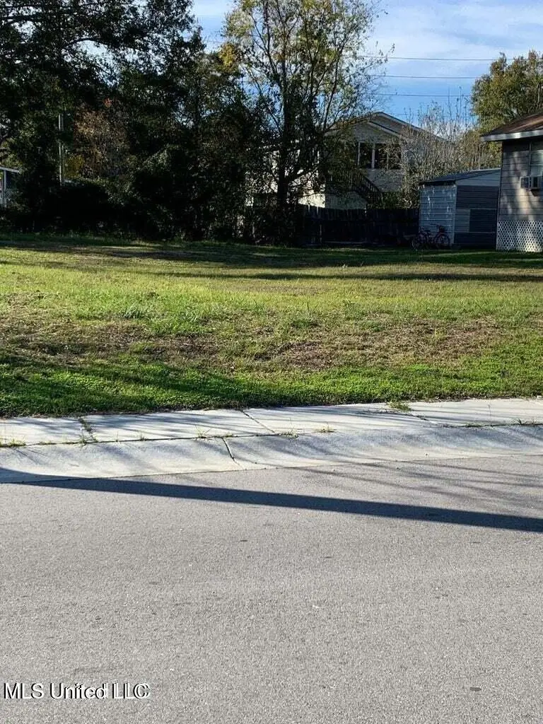187 Maple Street, Biloxi, MS 39530 - #2