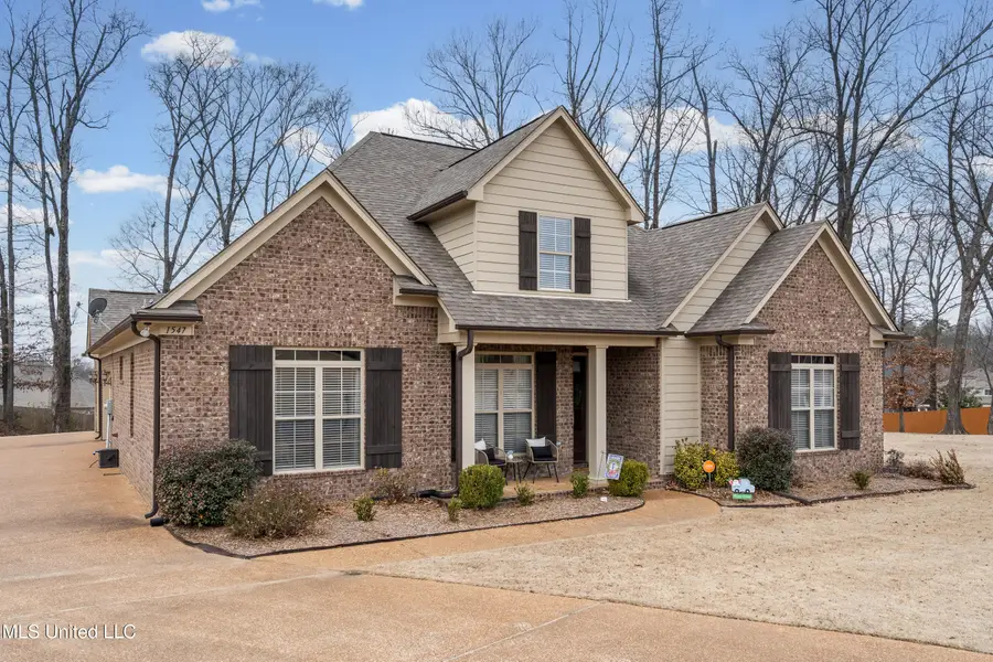 1547 N Breckenridge Drive, Nesbit, MS 38651 - #2