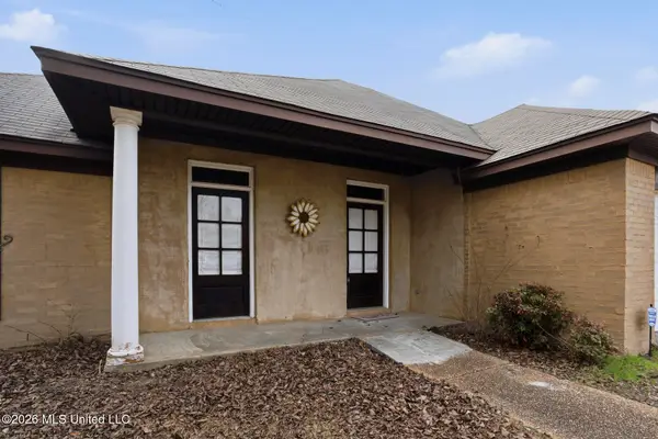 577 Oak Ridge Way, Pearl, MS 39208