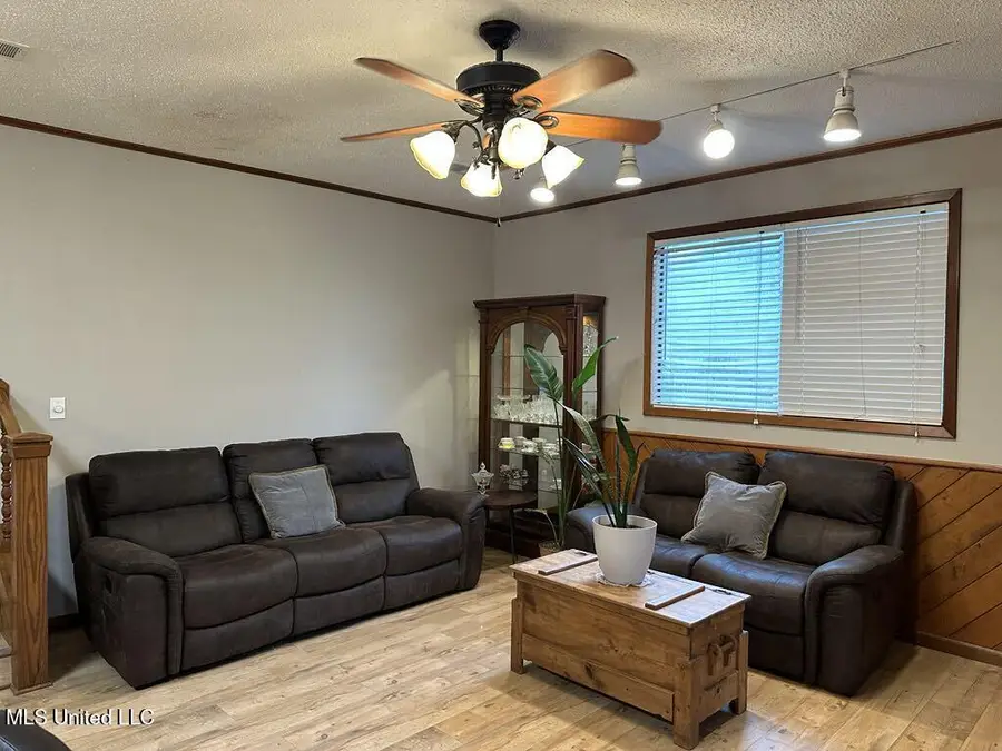 8 Chisholm Trail, Wiggins, MS 39577 - #3