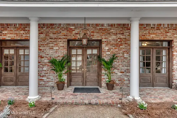 140 Whisper Lake Boulevard, Madison, MS 39110