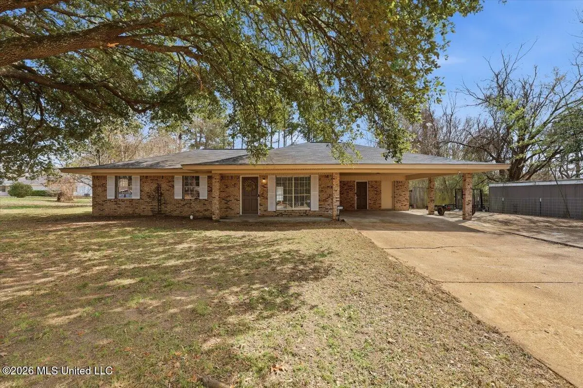 258 Twin Lakes Drive, Canton, MS 39046 - #1