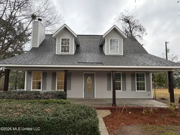 182 Blue Lakes Drive, Lucedale, MS 39452