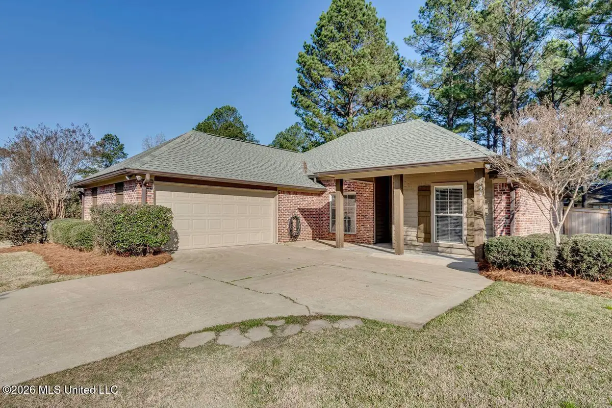 106 Highbury Cove, Canton, MS 39046 - #1