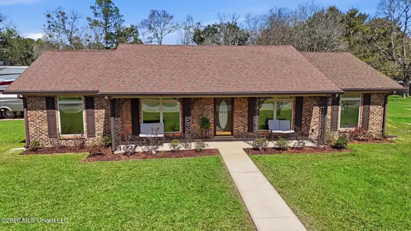 8000 Helmsdale, Ocean Springs, MS 39564
