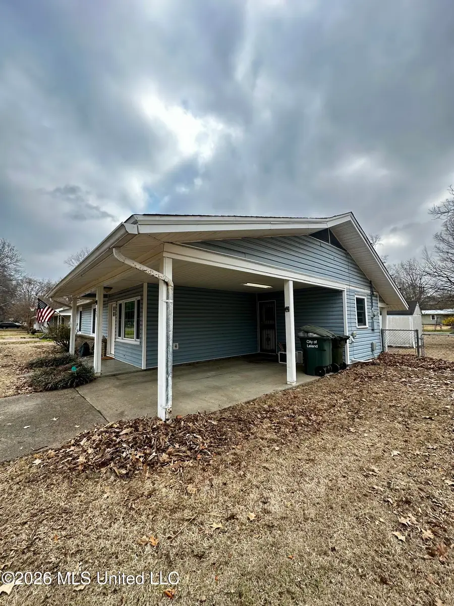 325 Sycamore Street, Leland, MS 38756 - #3
