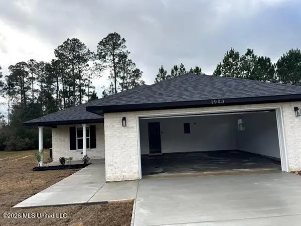 8105 Exchange Street, Gautier, MS 39553