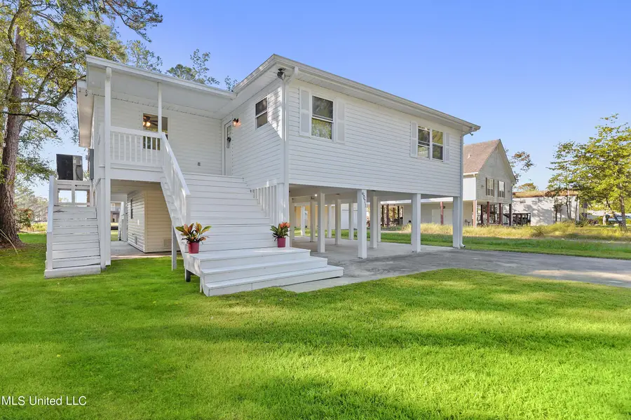 6071 Comanche Street, Kiln, MS 39556 - #2