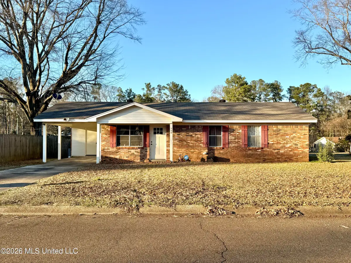 740 Robinson Road, Grenada, MS 38901 - #1