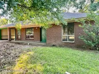 6663 Abraham Lincoln Drive, Jackson, MS 39213 - #1