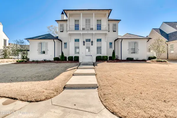 105 Stone Lake Drive, Madison, MS 39110