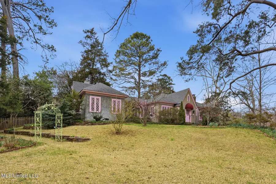 1475 Saint Ann Street, Jackson, MS 39202 - #2