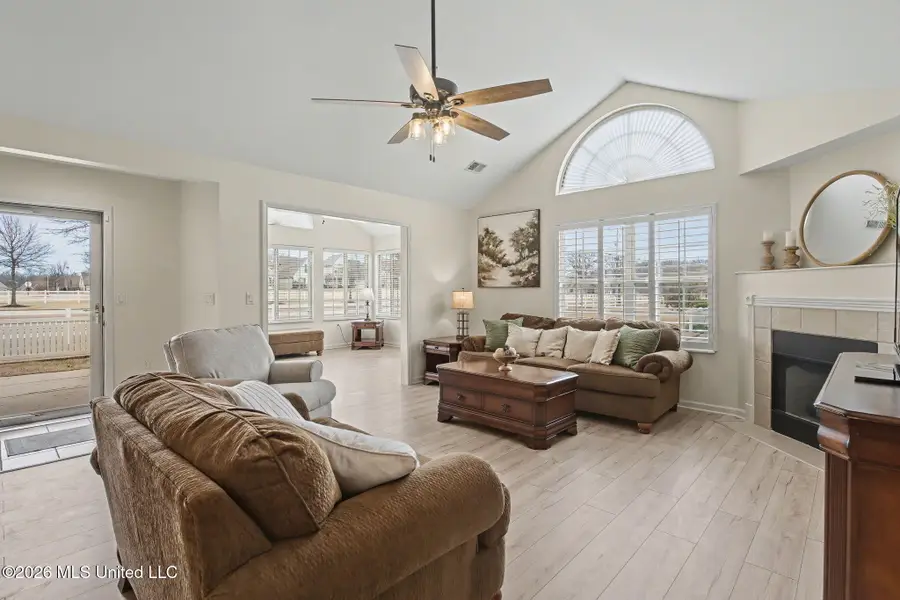 8812 Parkview Oaks Circle, Olive Branch, MS 38654 - #2