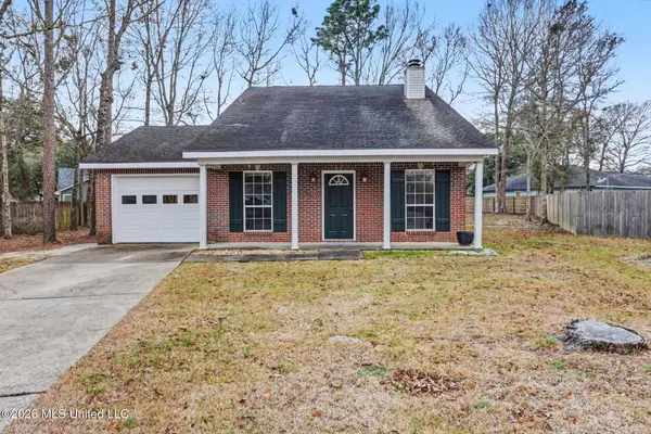 988 Kaimuki Court, Diamondhead, MS 39525