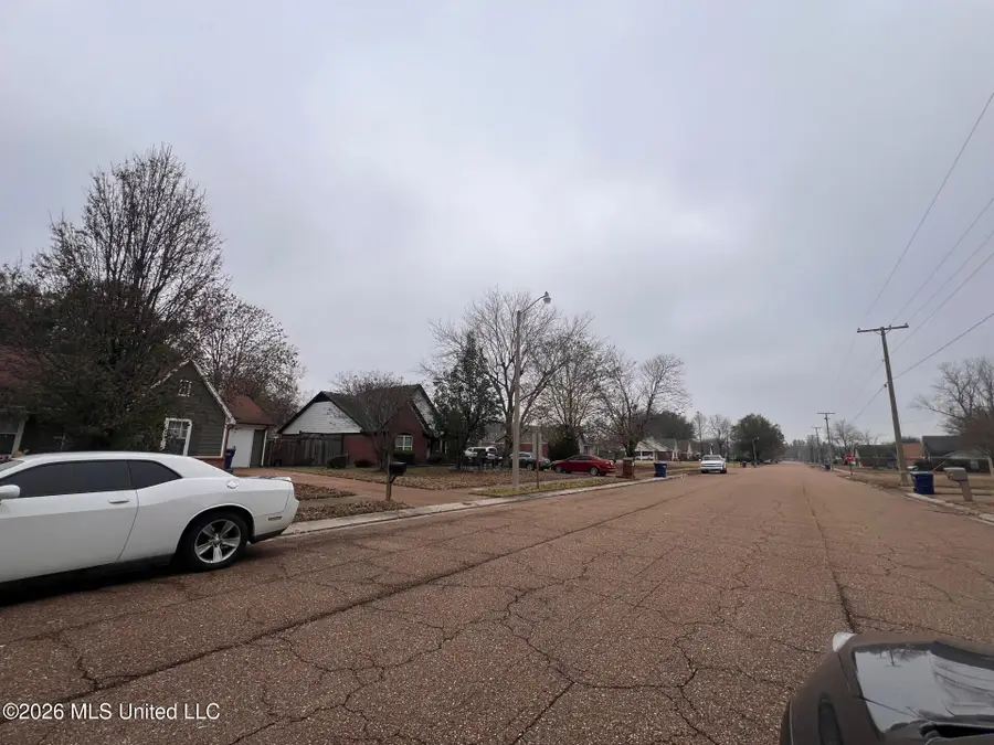 5635 Kentwood Drive, Horn Lake, MS 38637 - #2