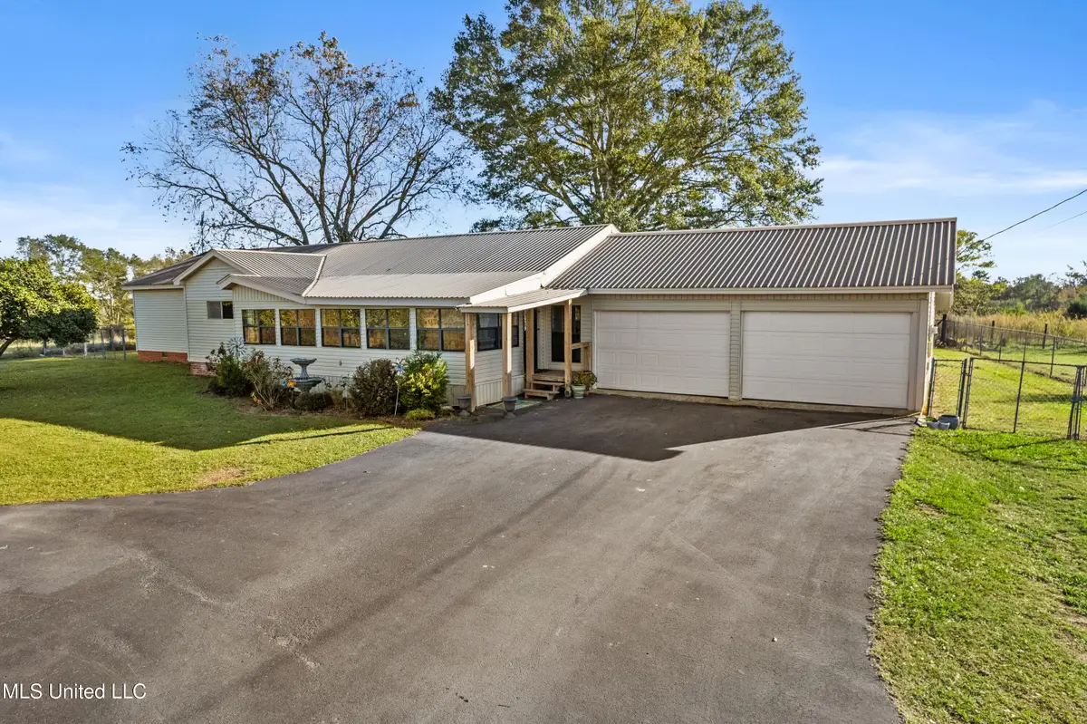 149 John H Road, Magee, MS 39111 - #1