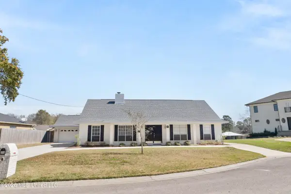 842 Ancient Oaks Circle, Biloxi, MS 39532