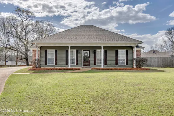 418 White Oak Cove, Florence, MS 39073
