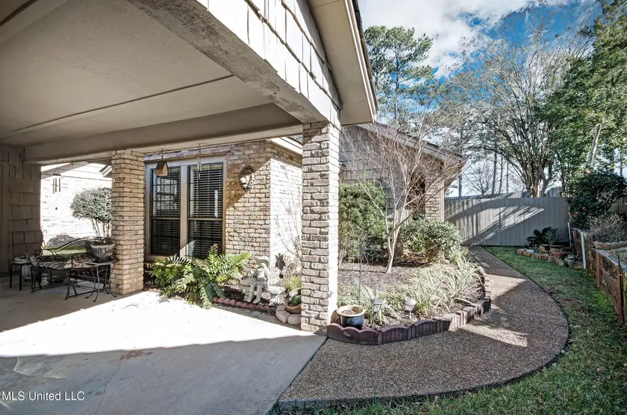 23 Club Oaks Circle, Pearl, MS 39208 - #2