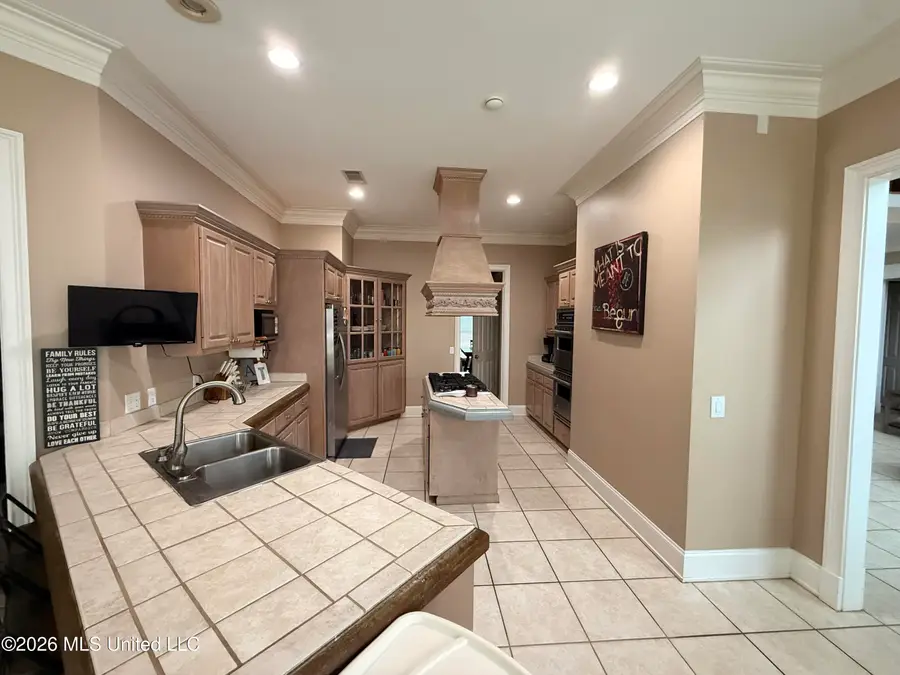 109 Bayou Road, Greenville, MS 38701 - #2