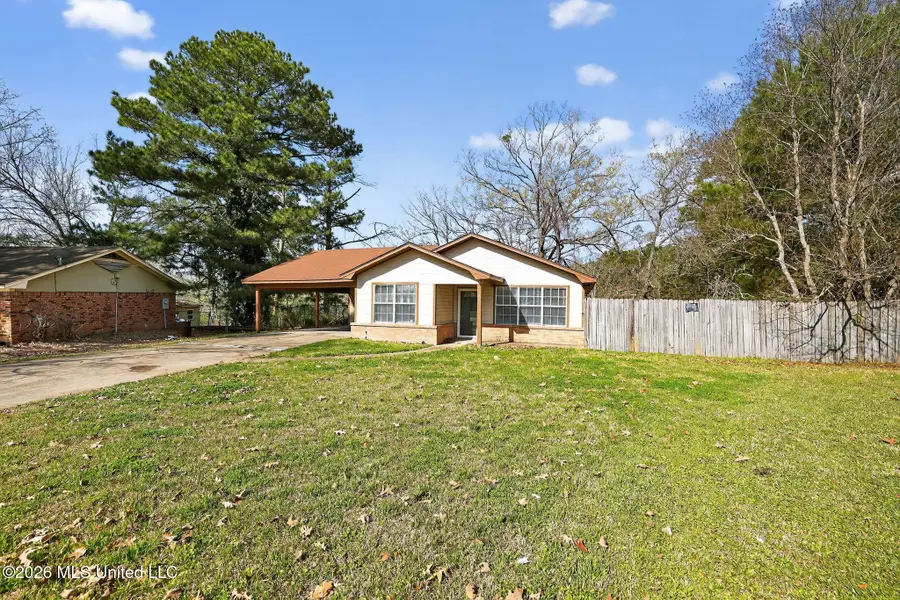 169 Thousand Oaks Circle, Jackson, MS 39212 - #3