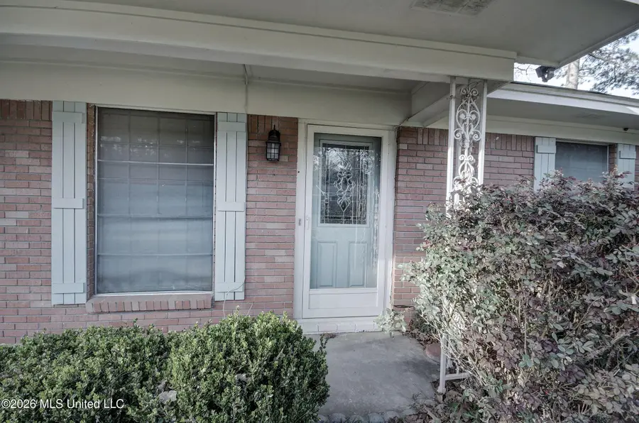 2384 Harahan Road, Pearl, MS 39208 - #3