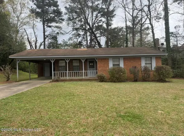 314 Pinehurst Circle, Hazlehurst, MS 39083