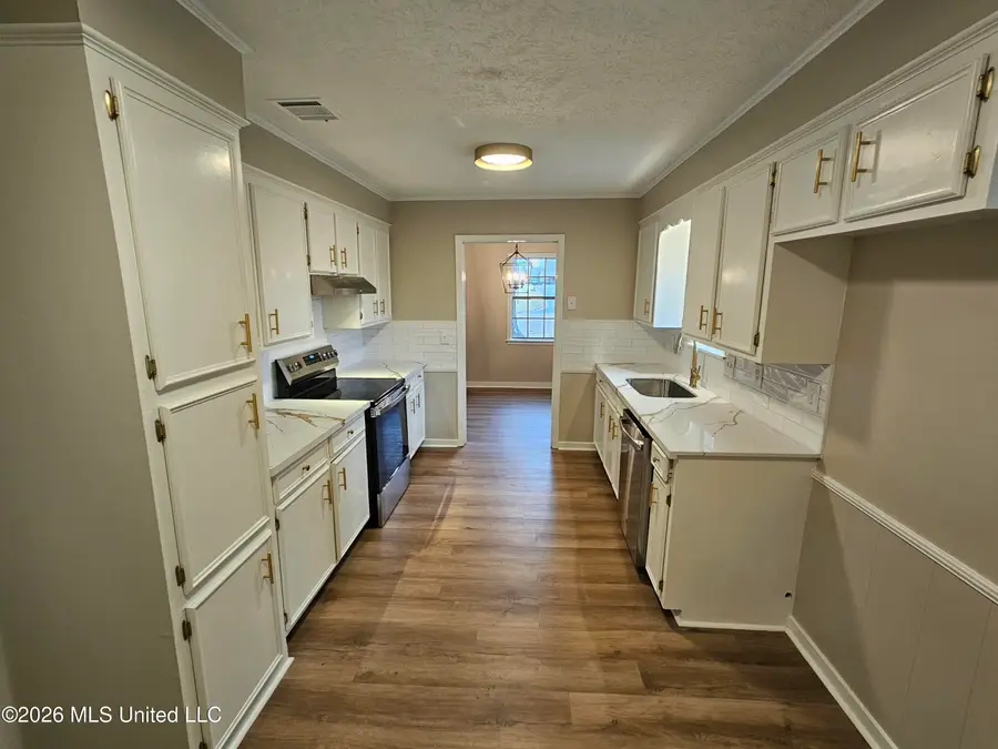 201 Willow Brook Drive, Clinton, MS 39056 - #3