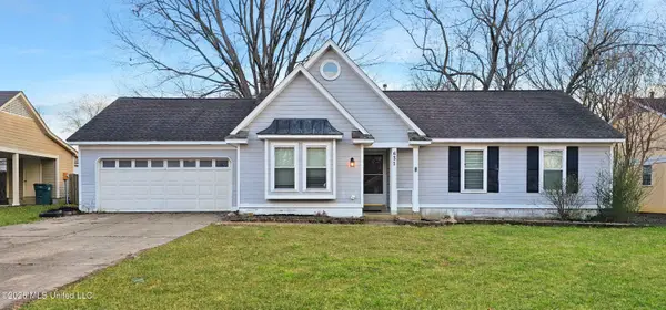 631 Woodsmoke Drive, Southaven, MS 38671