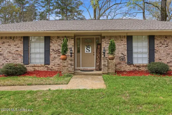 69 Summit Ridge Drive, Brandon, MS 39042