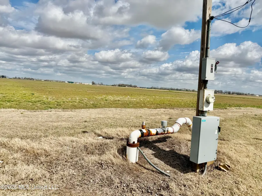 Cleveland Crossing Road, Cleveland, MS 38732 - #2