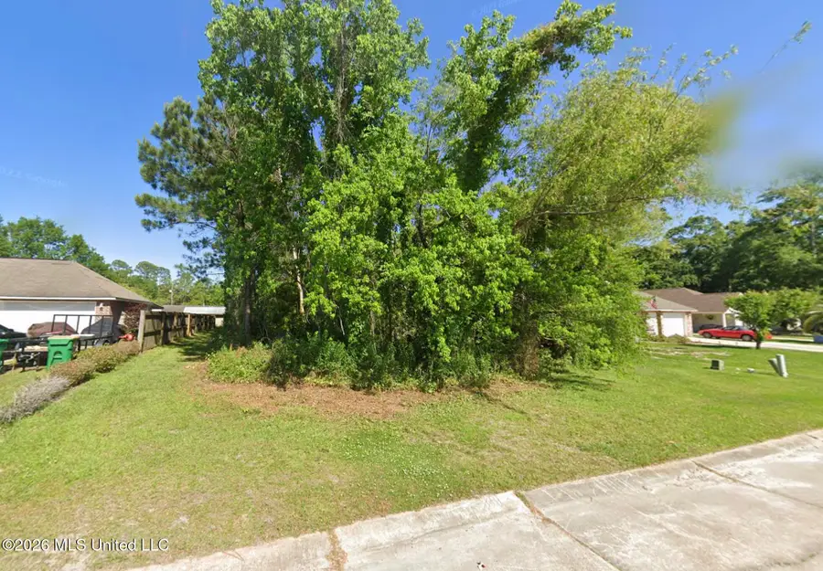 7525 Oak Drive, Biloxi, MS 39532 - #2