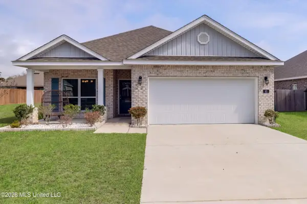 63 Saltmeadow Circle, Ocean Springs, MS 39564