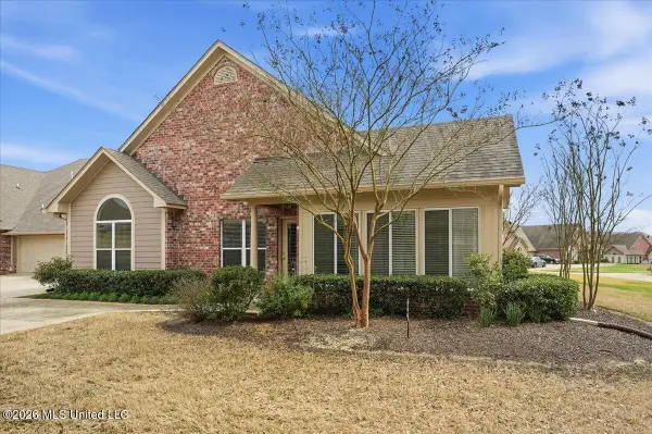 620 Sweetwater Drive, Pearl, MS 39208