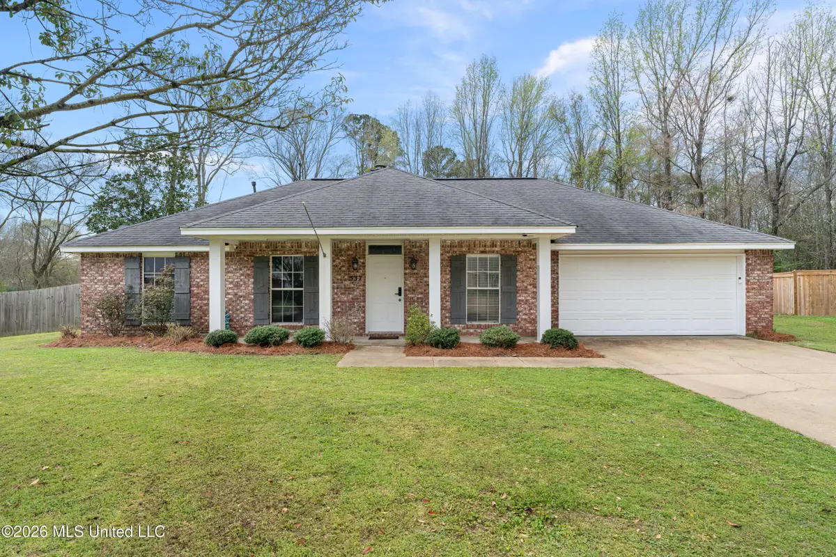 537 Parkview Cove, Richland, MS 39218 - #1