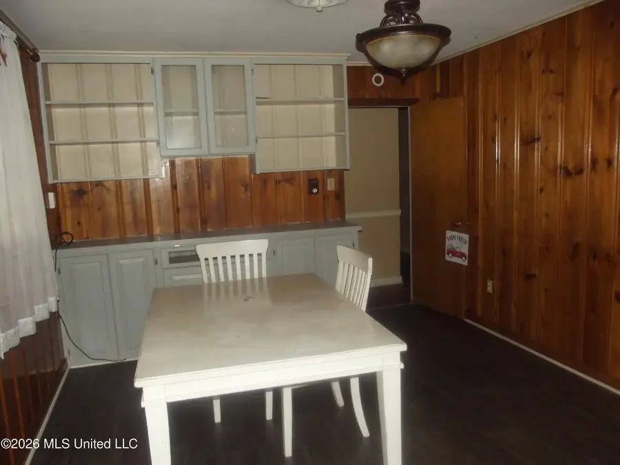 110 Cottage Drive, Natchez, MS 39120 - #3