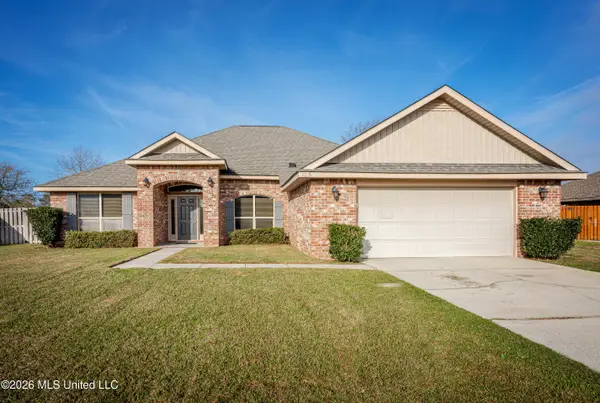 125 Gannet Lane, Ocean Springs, MS 39564