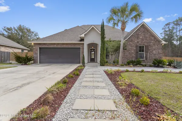 7444 Saints Circle, Ocean Springs, MS 39564