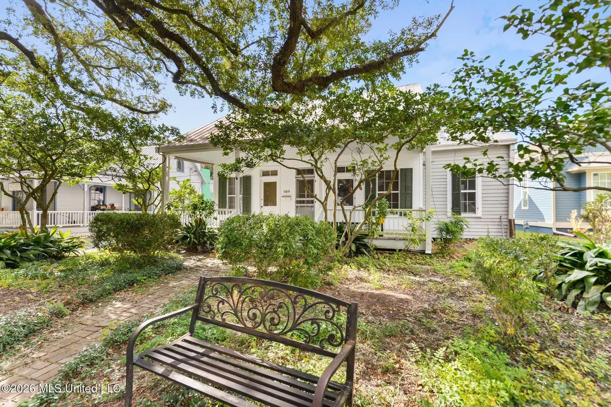 509 Washington Avenue, Ocean Springs, MS 39564 - #1