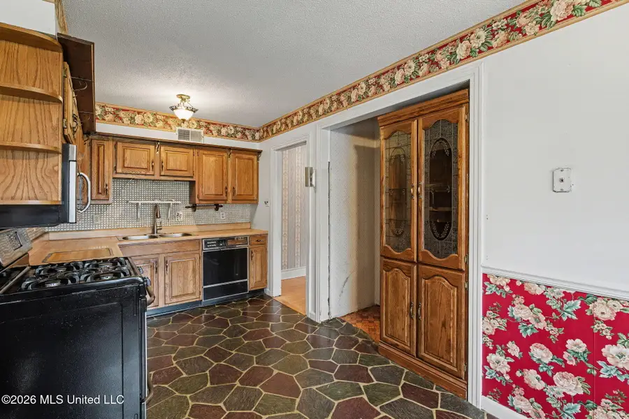 2117 Ms Valley, Southaven, MS 38671 - #2