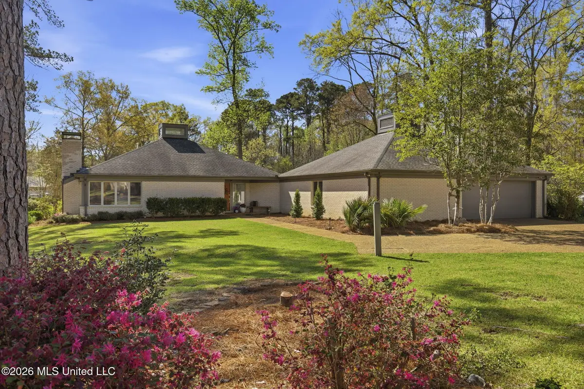 4 Fern Cove, Flowood, MS 39232 - #1